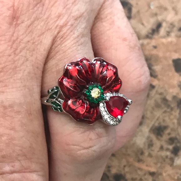 🔴 Heart Shaped rhinestone ring. - Picture 3 of 8